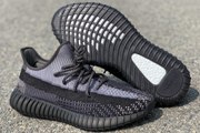 Women Yeezy Boost 350 V2 Oreo 2020